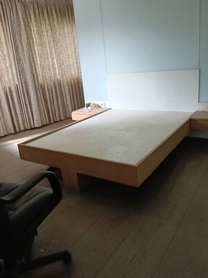 Bedroom in 2 BHK Apartment at Churchgate – for Sale