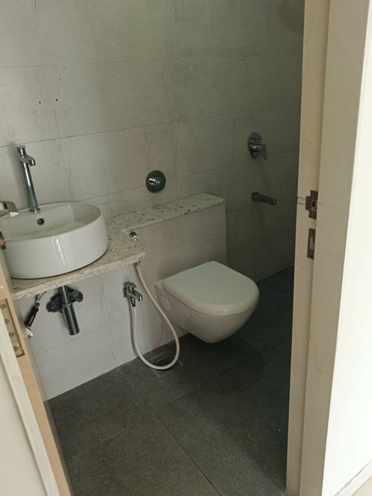 Bathroom, sugee-atharva 1 Bedroom 400 Sq.Ft. Apartment In Prabhadevi Mumbai 10511143