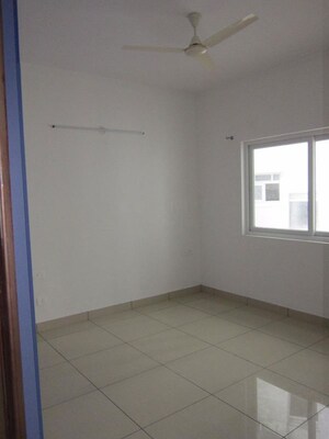 Room in 2.5 BHK Apartment at Prestige Sunrise Park, Electronic City Phase I – for Sale