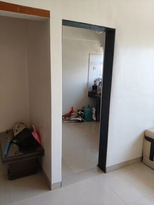 Room in 2 BHK Apartment at Madhuban CHS Chembur, Chembur – for Rent