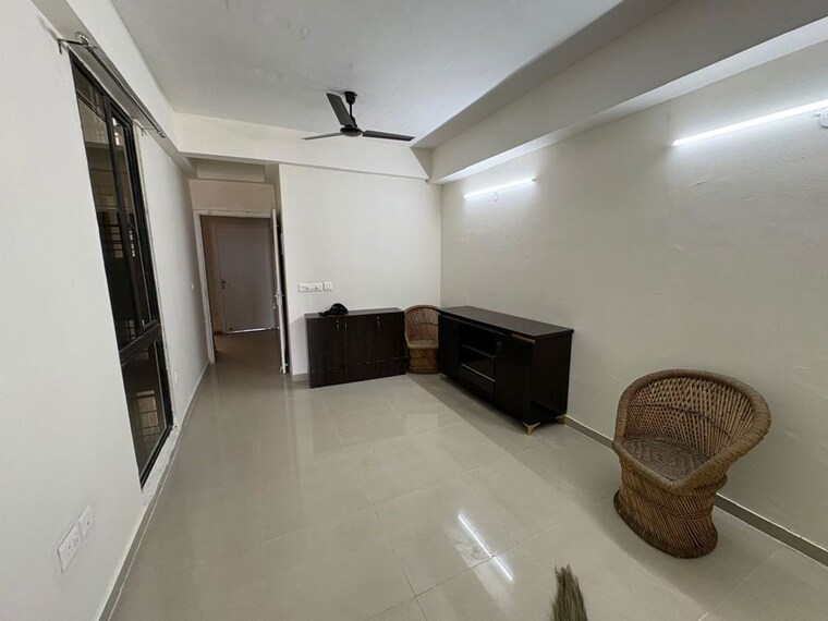 Living Room, pareena-express-heights 3 Bedroom 1900 Sq.Ft. Apartment In Sector 99 Gurgaon 10511252