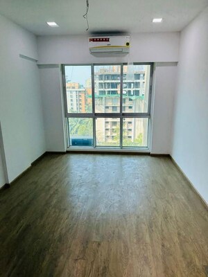 Room in 2 BHK Apartment at Rite Skyluxe, Chembur – for Rent