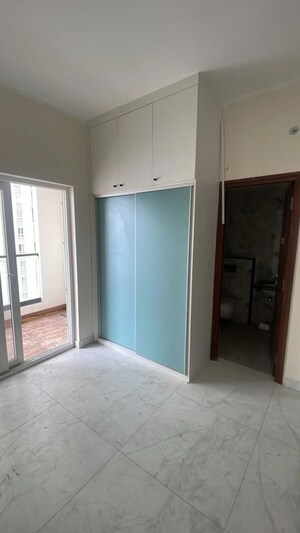 Room in 3 BHK Apartment at Sumadhura Olumpus, Nanakramguda – for Rent
