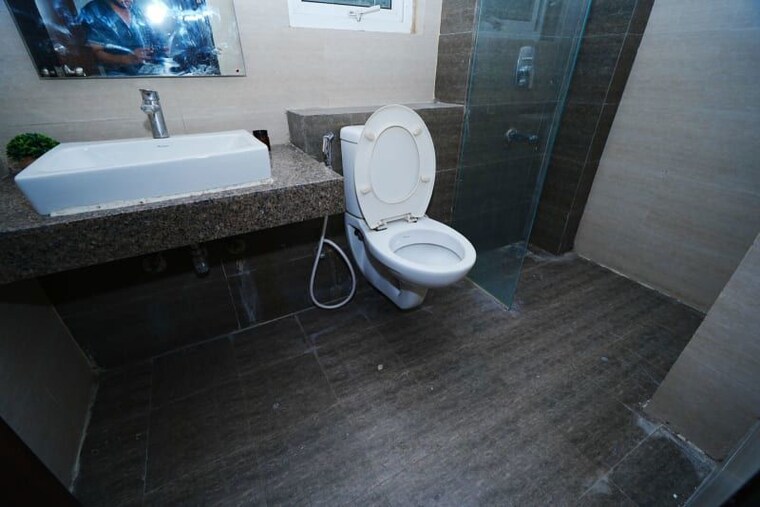 Bathroom, umang-winter-hills 2 Bedroom 1342 Sq.Ft. Apartment In Sector 77 Gurgaon 10511283