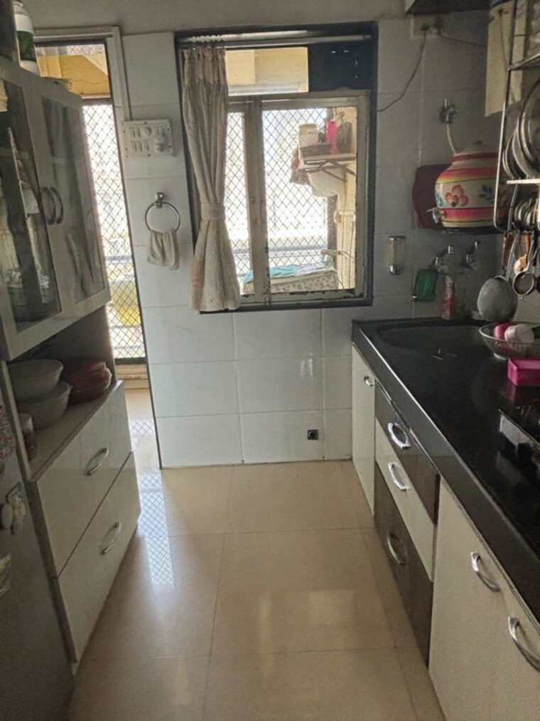 Kitchen, hilla-heights 1 Bedroom 500 Sq.Ft. Apartment In Grant Road Mumbai 10511328