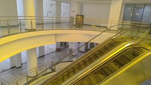  Shop – Exterior View View at Purvanchal Royal Square, Chi V Greater Noida - for Rent