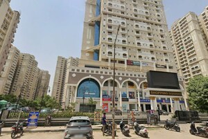  Shop For Rent in Purvanchal Royal Square, Chi V Greater Noida