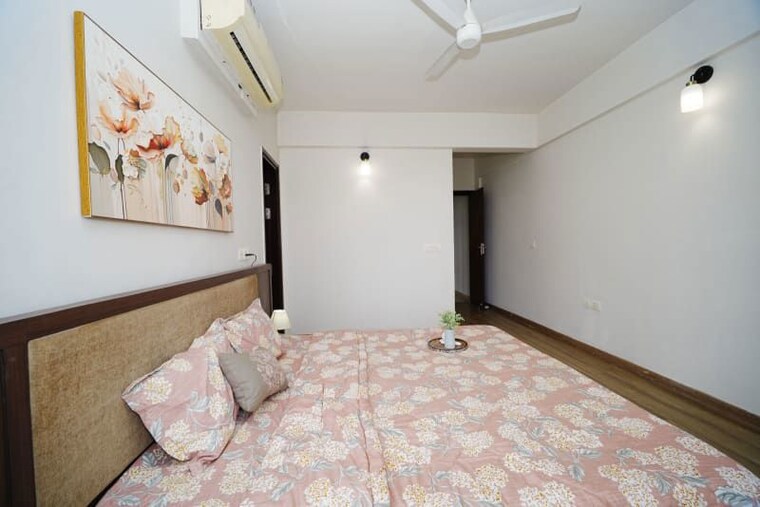 Bedroom, godrej-oasis 2.5 Bedroom 1650 Sq.Ft. Apartment In Sector 88a Gurgaon 10511352