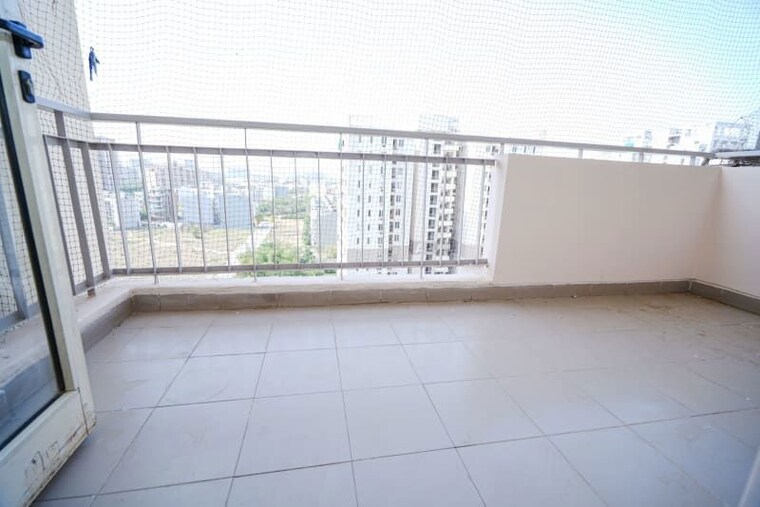 Balcony, vatika-gurgaon-21 2 Bedroom 1420 Sq.Ft. Apartment In Sector 83 Gurgaon 10511412
