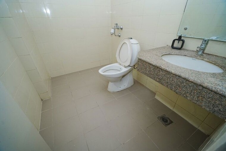 Bathroom, vatika-gurgaon-21 2 Bedroom 1420 Sq.Ft. Apartment In Sector 83 Gurgaon 10511412