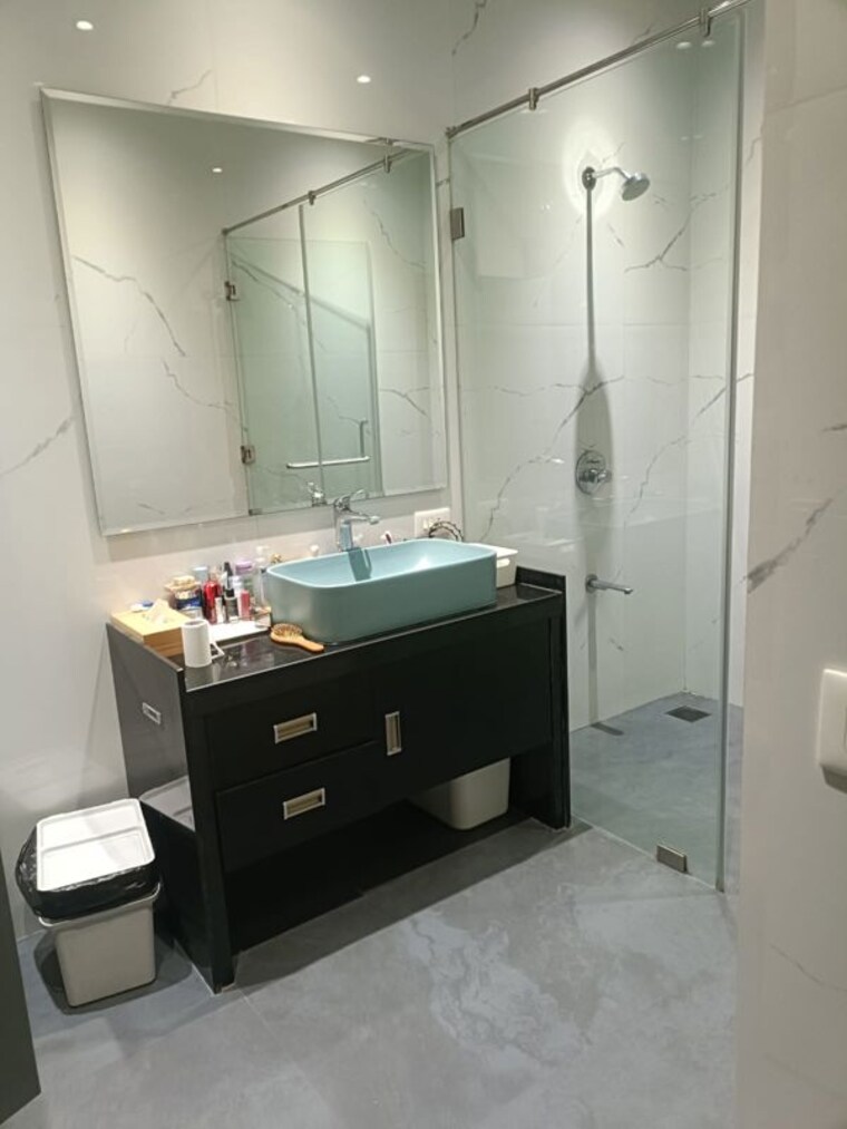 Attached Bathroom, cuffe parade 4 Bedroom 3390 Sq.Ft. Apartment In Cuffe Parade Mumbai 10511424
