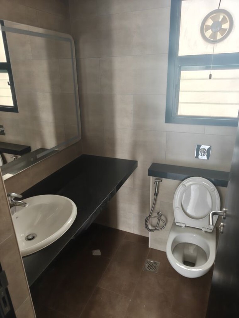 Bathroom, sobha-city-gurgaon 2 Bedroom 1381 Sq.Ft. Apartment In Sector 108 Gurgaon 10511423