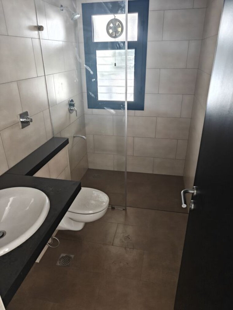 Bathroom, sobha-city-gurgaon 2 Bedroom 1381 Sq.Ft. Apartment In Sector 108 Gurgaon 10511423