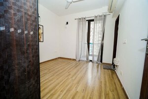 Room in 3 BHK Apartment at Godrej Oasis, Sector 88a – for Sale