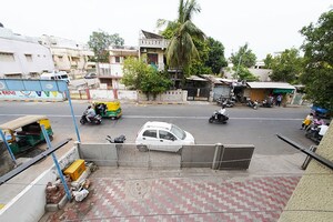 Parking in 3 BHK Apartment at Maninagar – for Sale