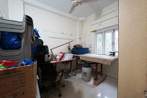 Team Area in 3 BHK Apartment at Maninagar – for Sale