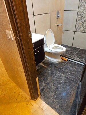 Bathroom in 3 BHK Builder Floor at Defence Colony – for Rent