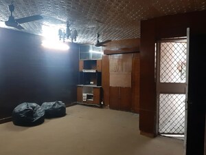 3 BHK Builder Floor For Rent in Defence Colony