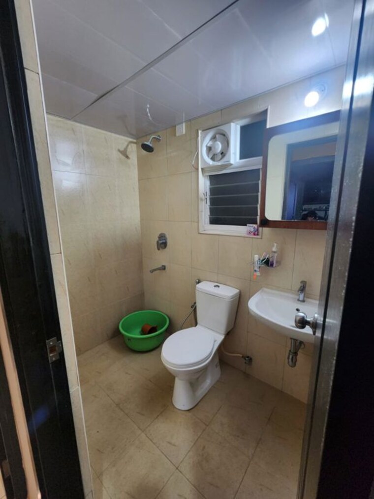 Bathroom, shriram-wyt-field 2 Bedroom 888 Sq.Ft. Apartment In Budigere Bangalore 10511548