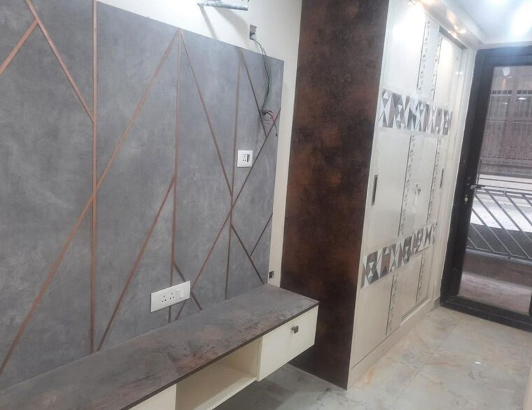 Bathroom, sector 21 3 Bedroom 1500 Sq.Ft. Builder Floor In Sector 21 Gurgaon 10511579