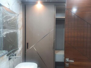 Furnished Amenities in 3 BHK Builder Floor at Sector 21 – for Rent