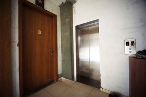 Lift in 2 BHK Apartment at Jagatpur – for Sale