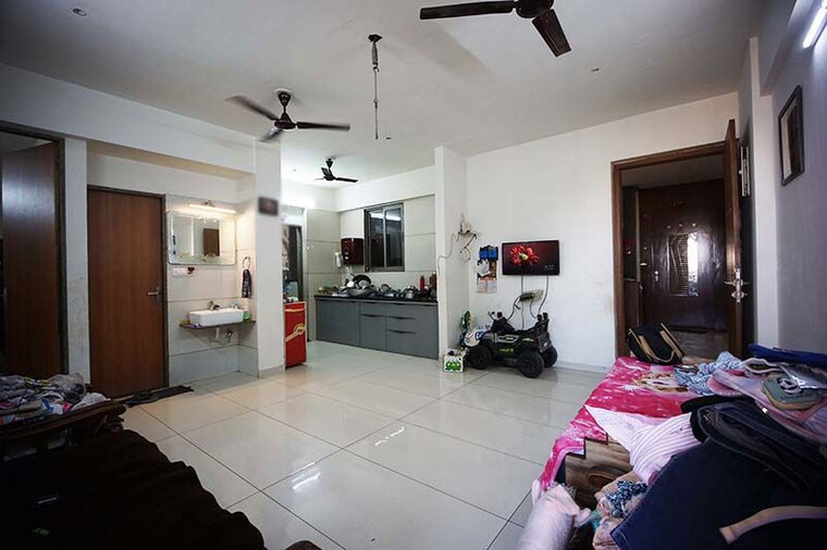 Room, jagatpur 2 Bedroom 132 Sq.Yd. Apartment In Jagatpur Ahmedabad 10511592