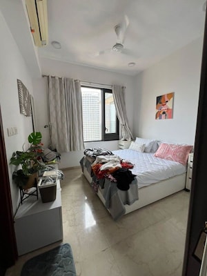 Room in 2 BHK Apartment at Lodha The Park, Worli – for Sale