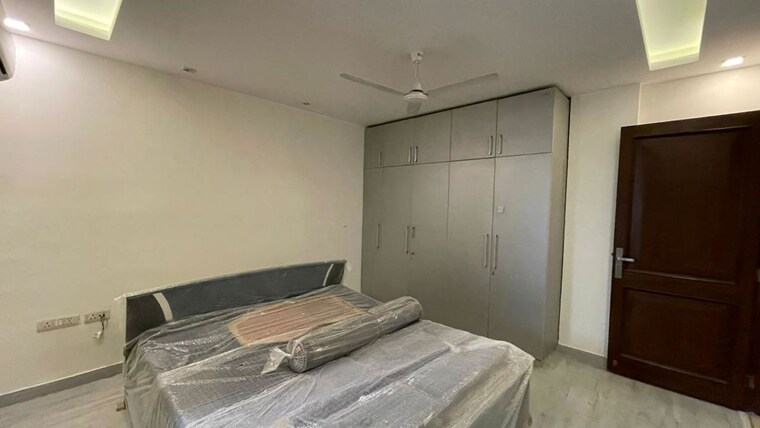 Room, sector 21 4 Bedroom 2100 Sq.Ft. Builder Floor In Sector 21 Gurgaon 10511609
