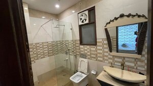 Team Area in 4 BHK Builder Floor at Sector 21 – for Rent