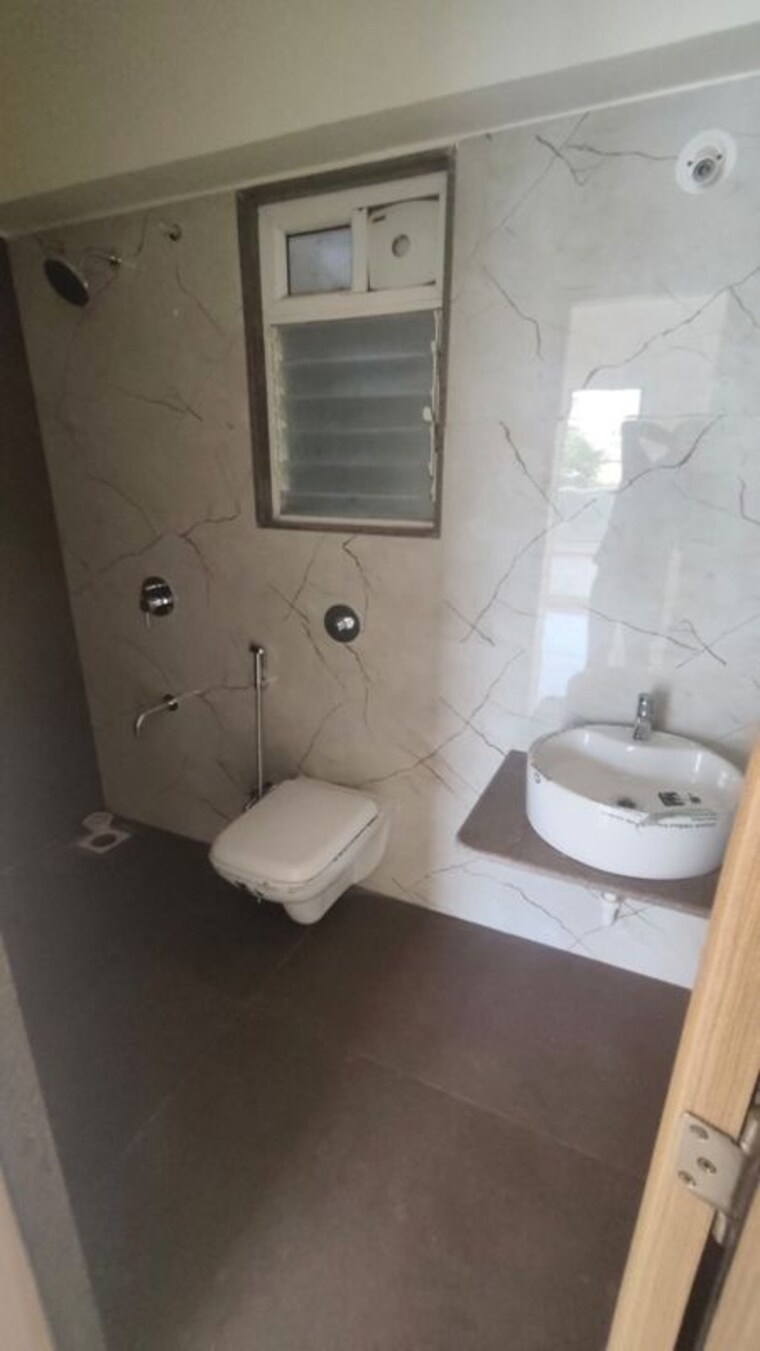 Bathroom, nirman-altius 2 Bedroom 1231 Sq.Ft. Apartment In Kharadi Pune 10511597