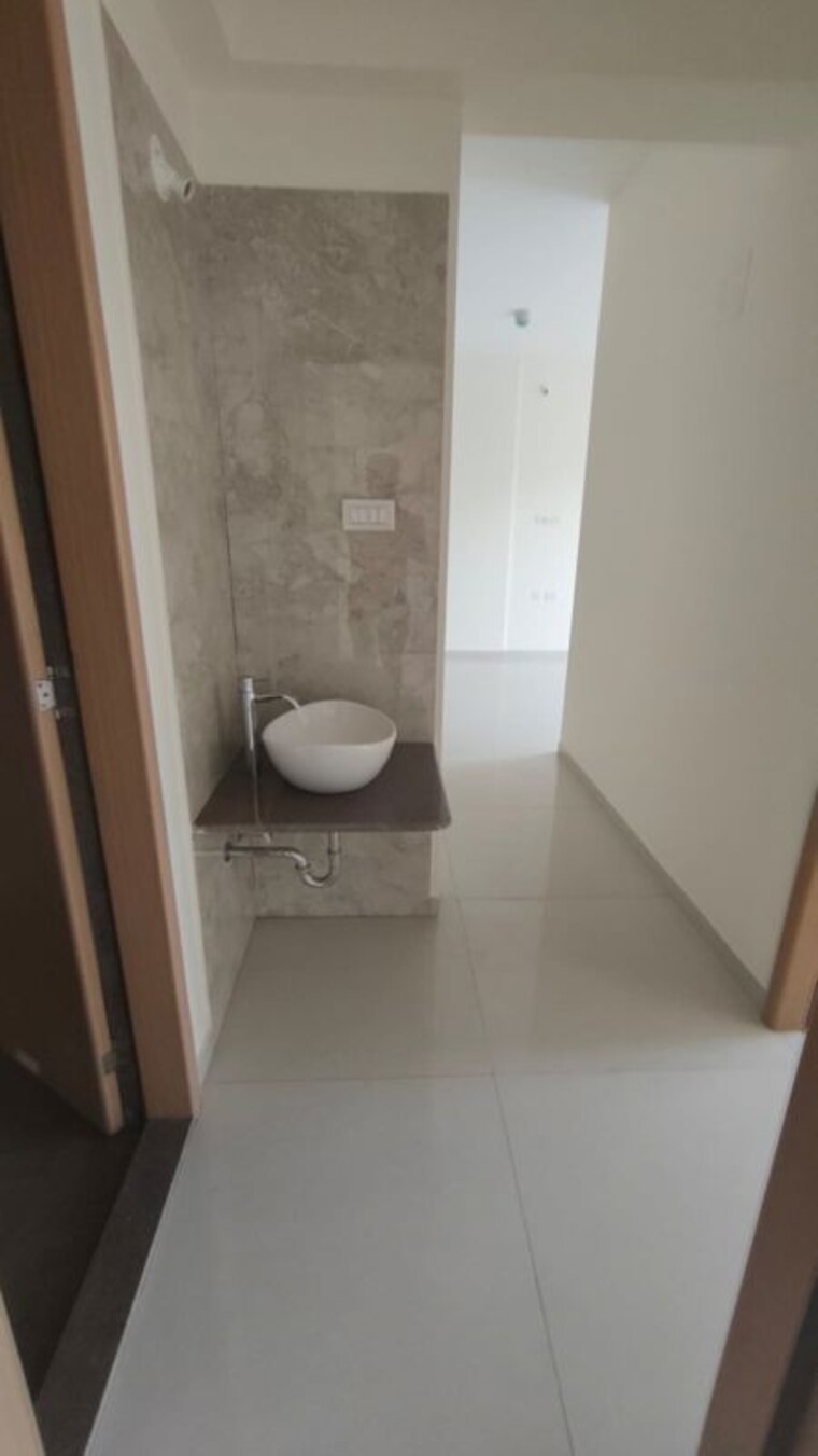 Bathroom, nirman-altius 2 Bedroom 1231 Sq.Ft. Apartment In Kharadi Pune 10511597