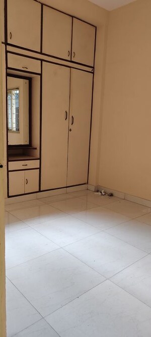 Room in 1 BHK Builder Floor at Jeevan Bima Nagar – for Rent