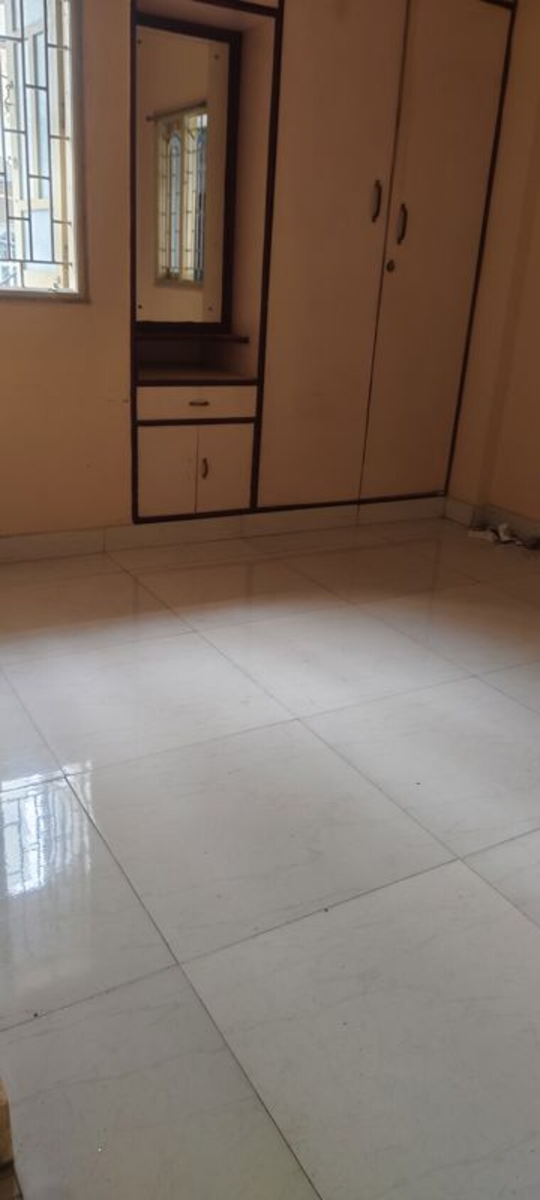 Room, jeevan bima nagar 1 Bedroom 650 Sq.Ft. Builder Floor In Jeevan Bima Nagar Bangalore 10511630