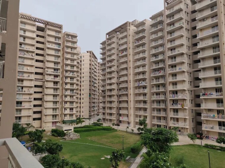 Exterior View, shree-vardhman-green-court 2 Bedroom 636 Sq.Ft. Apartment In Sector 90 Gurgaon 10498902