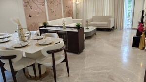 Team Area in 3 BHK Builder Floor at BPTP Amstoria, Sector 102 – for Sale