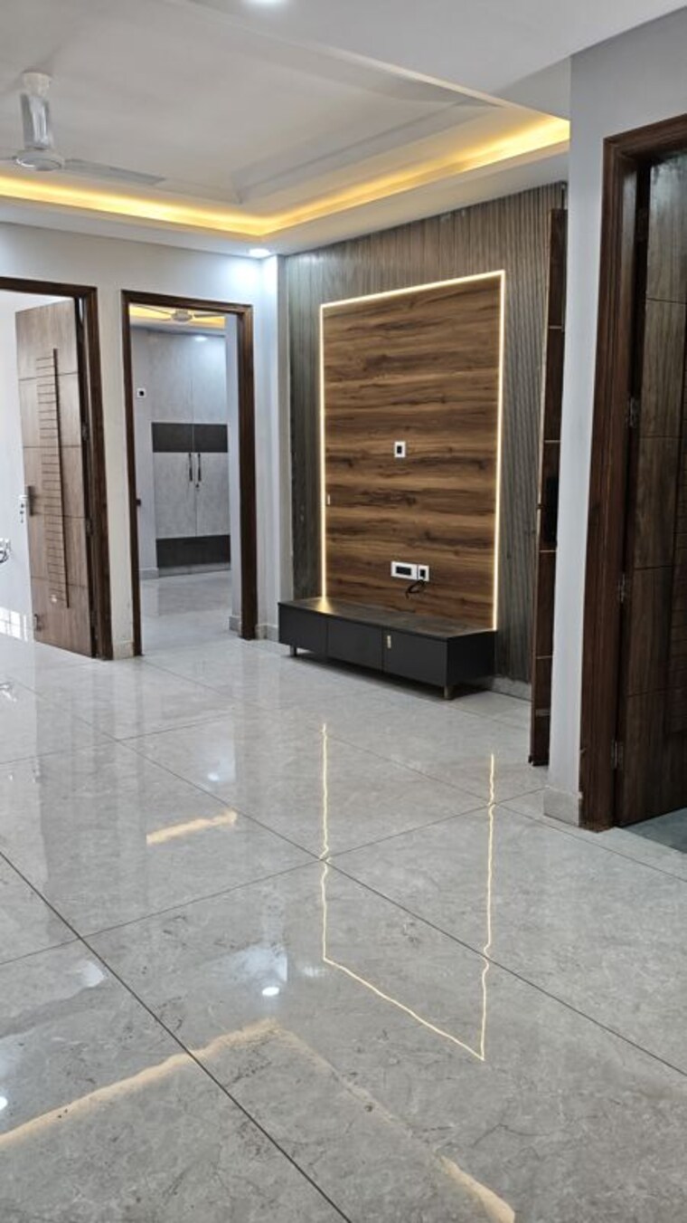 Room, rps-palm-drive 3 Bedroom 133 Sq.Yd. Builder Floor In Sector 88 Faridabad 9894380