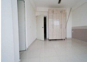 Room in 2 BHK Apartment at Signature Global Synera, Sector 81 – for Sale