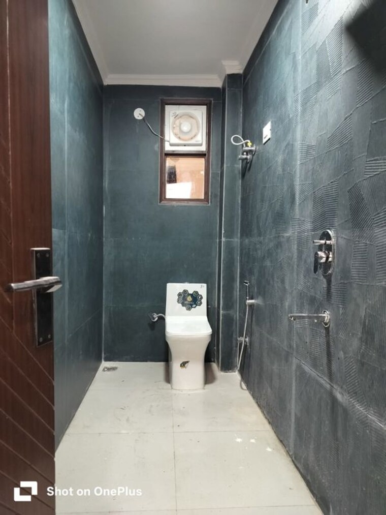 Bathroom, khirki extension 4 Bedroom 1800 Sq.Ft. Builder Floor In Khirki Extension Delhi 10511745
