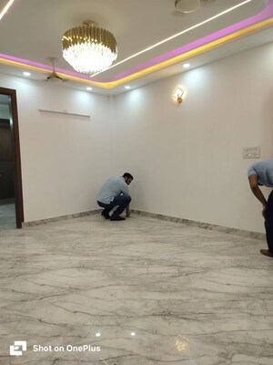 Parking in 4 BHK Builder Floor at Khirki Extension – for Rent