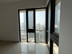Room in 2 BHK Apartment at Worli – for Sale