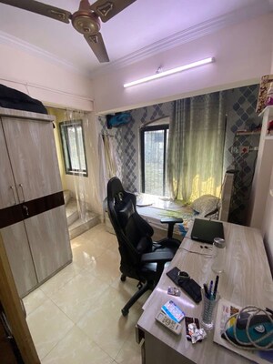Team Area in 2 BHK Apartment at Kharghar – for Rent