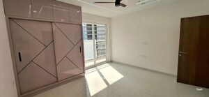 Room in 3 BHK Apartment at Rajapushpa Regalia, Kokapet – for Rent