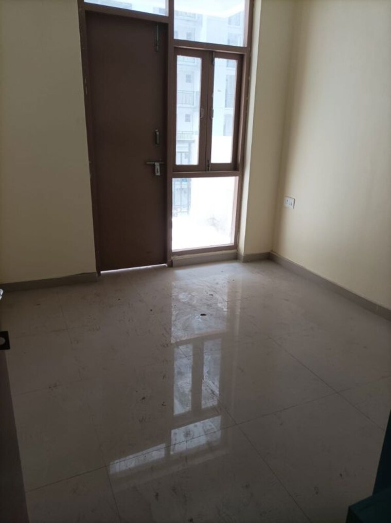 Room, zara-rossa 2 Bedroom 600 Sq.Ft. Apartment In Sector 112 Gurgaon 10511784