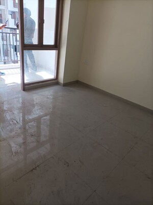 Room in 2 BHK Apartment at Zara Rossa, Sector 112 – for Sale