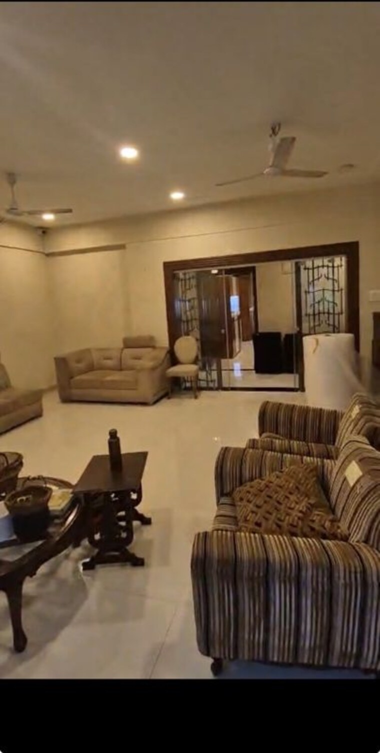 Living Room, altamount road 4 Bedroom 2517 Sq.Ft. Apartment In Altamount Road Mumbai 10511768