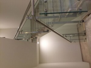 Staircase in 4 BHK Builder Floor at Unitech Infospace, Sector 21 – for Rent