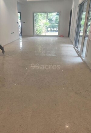 Room in 4 BHK Builder Floor at Sector 23 – for Rent