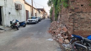 Parking in  Warehouse at Hamilton Court Sitapur Road, Sitapur Road – for Rent