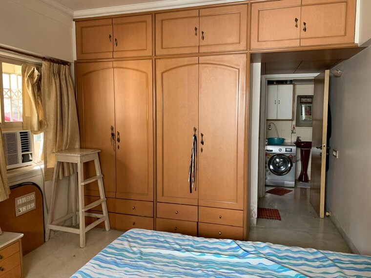 Room, bandra west 2 Bedroom 1000 Sq.Ft. Apartment In Bandra West Mumbai 10511841